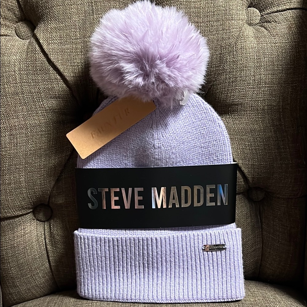 Steve Madden women's Beanie bundle .. lilac & ivory .. NWT